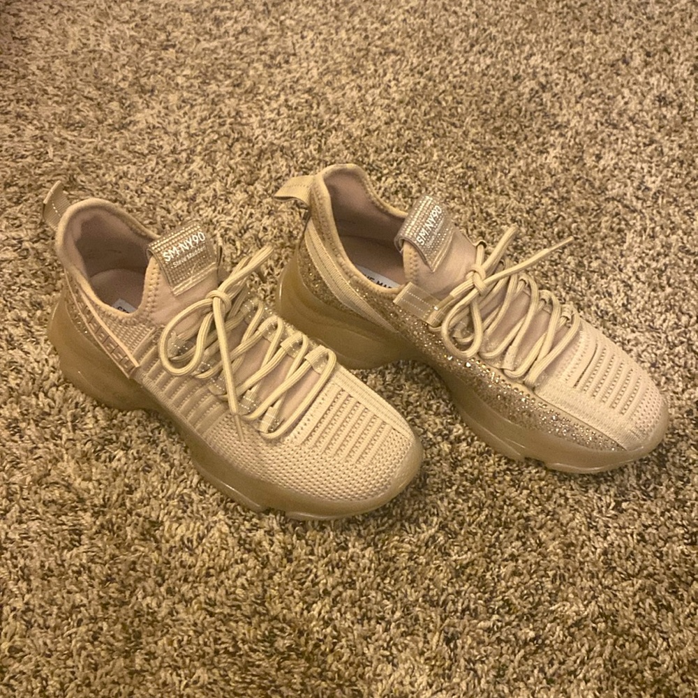 Steve Madden Tennis Shoes